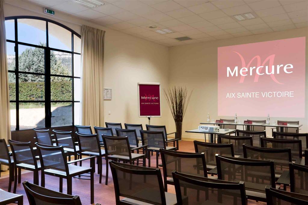 Mercure Aix-En-Provence Sainte-Victoire Chateauneuf-le-Rouge Exterior photo