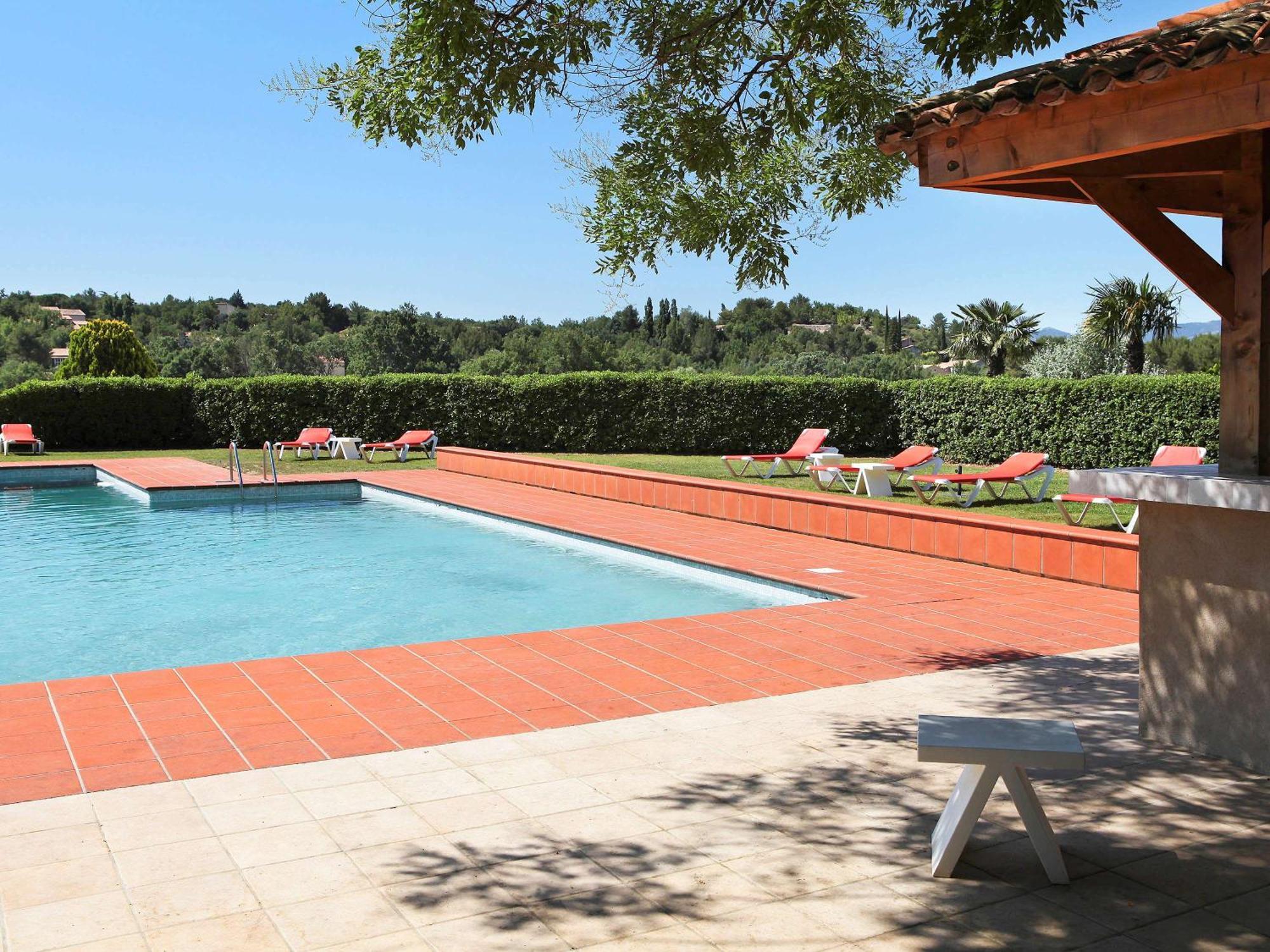 Mercure Aix-En-Provence Sainte-Victoire Chateauneuf-le-Rouge Exterior photo